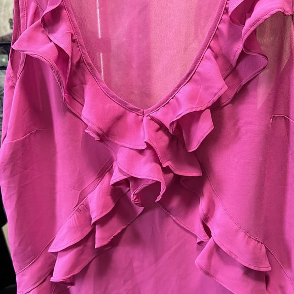 Pink Metro Now Crisscross Flowey Ruffle sleeveless blouse Size 14 - Picture 2 of 3